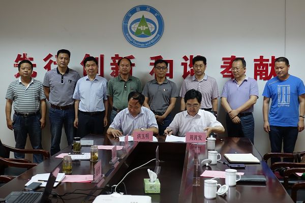 太阳集团网tyc9728班子赴铜陵教学实践基地单位调研并慰问实习师生