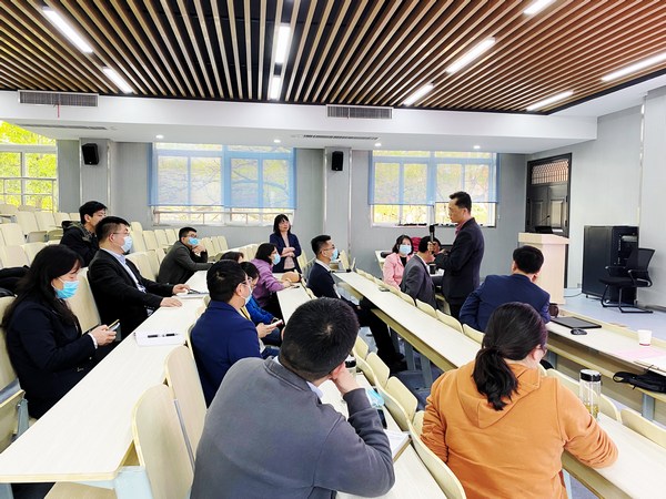 太阳集团网tyc9728举办科研项目和科学技术奖申报经验交流会